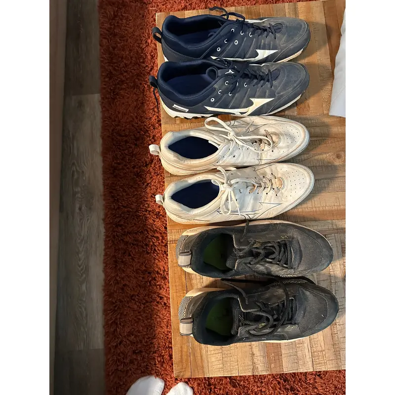 White Men's Metal Low Top
