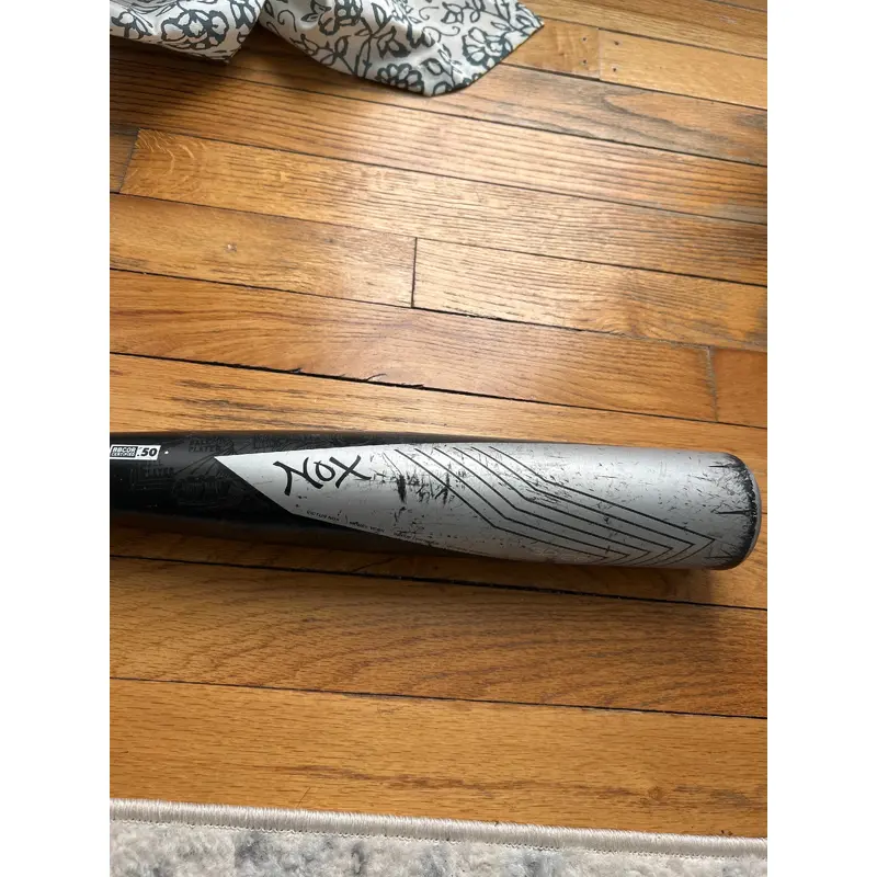 Victus Nox BBCOR Certified Bat (-3) Composite 29 oz 32" (Used)