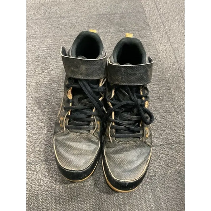 Used Under Armour BH BB/SB Cleats Black Junior 05 11614-S000220213