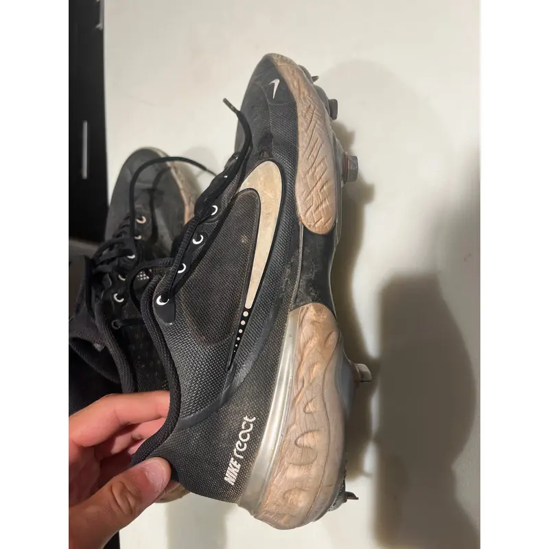 Black Used Men's Low Top Metal Nike alpha huarache elite 3