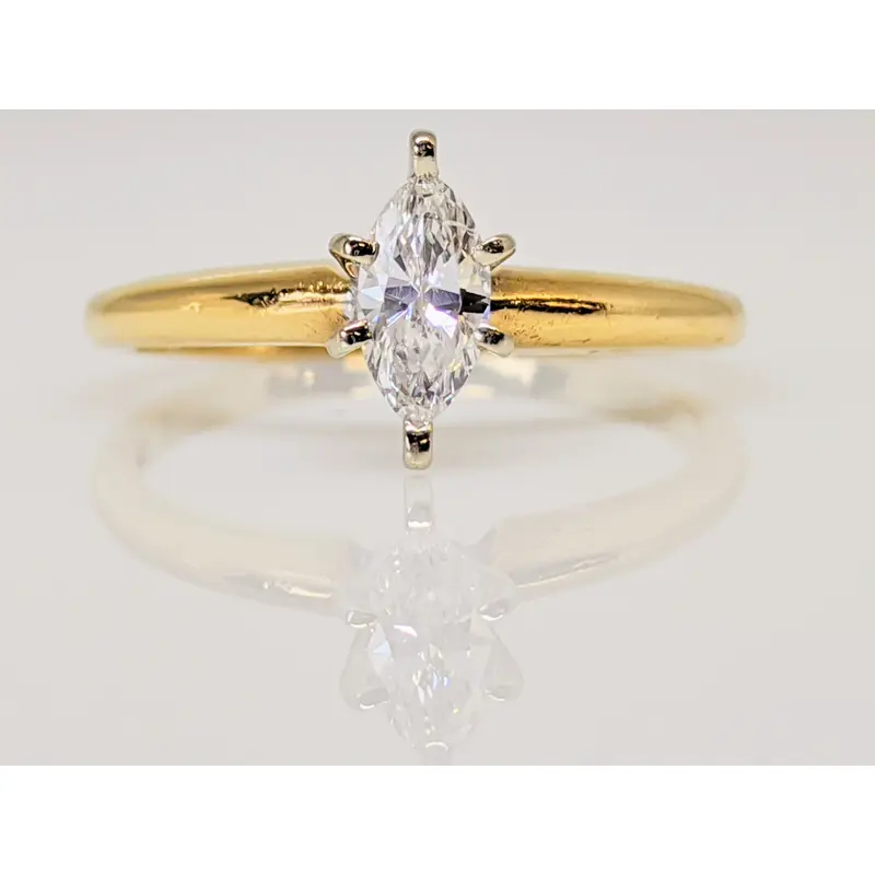 14K .28 CARAT TOTAL I1 H DIAMOND MARQUISE CUT SOLITAIRE ESTATE RING 1.8 GRAMS