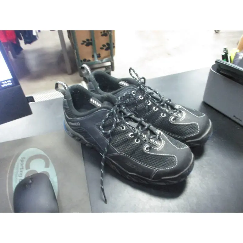 Used Shimano SPD Bike Shoes Size 43 W/ Shimano Clips