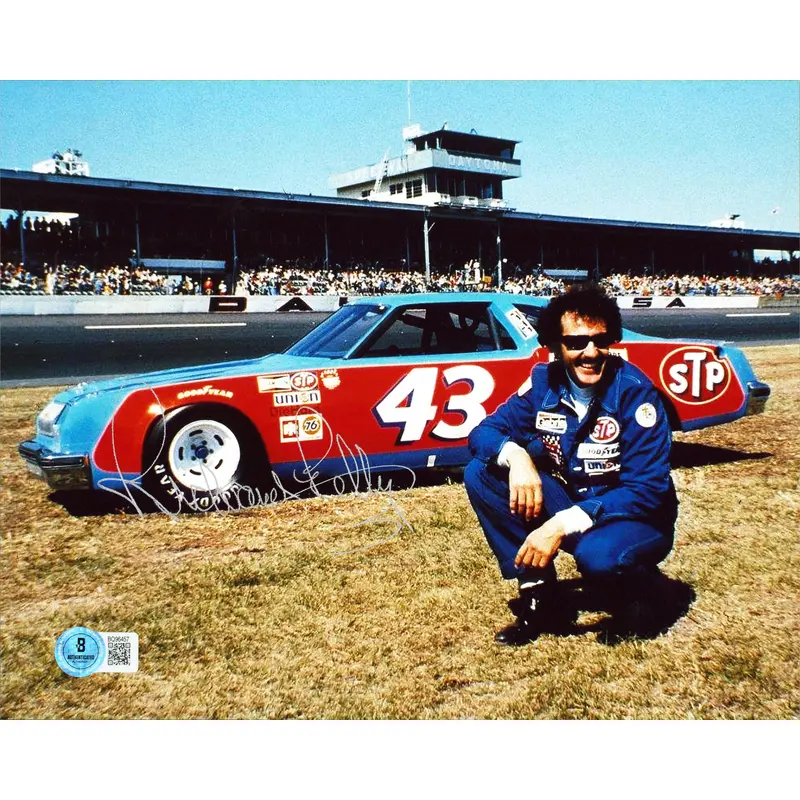 NASCAR Richard Petty Authentic Signed 8x10 Horizontal Photo BAS #BQ96457