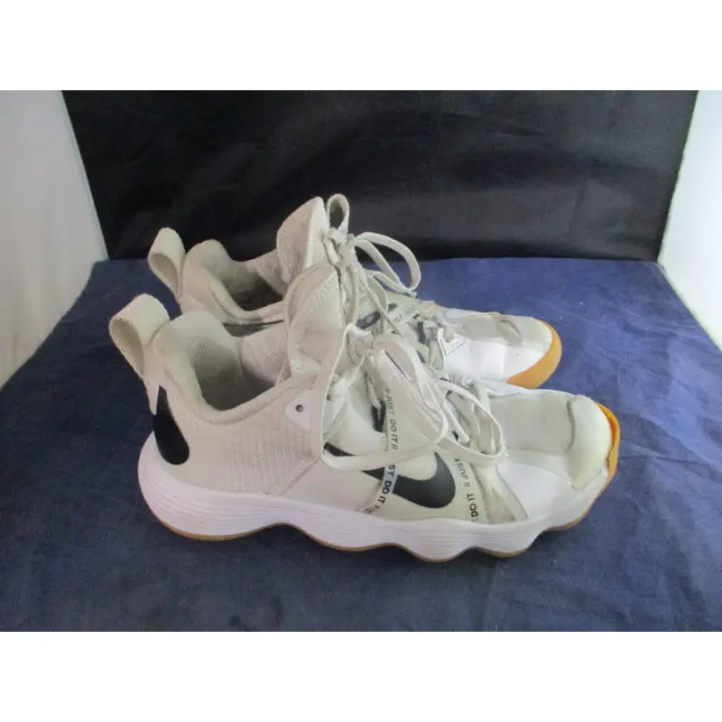 Used Nike React HyperSet Court Shoes Youth Size 5.5 - worn