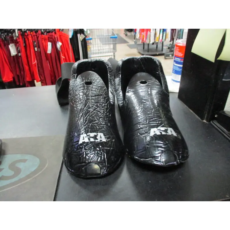 Used ATA Size Medium Foot Protector