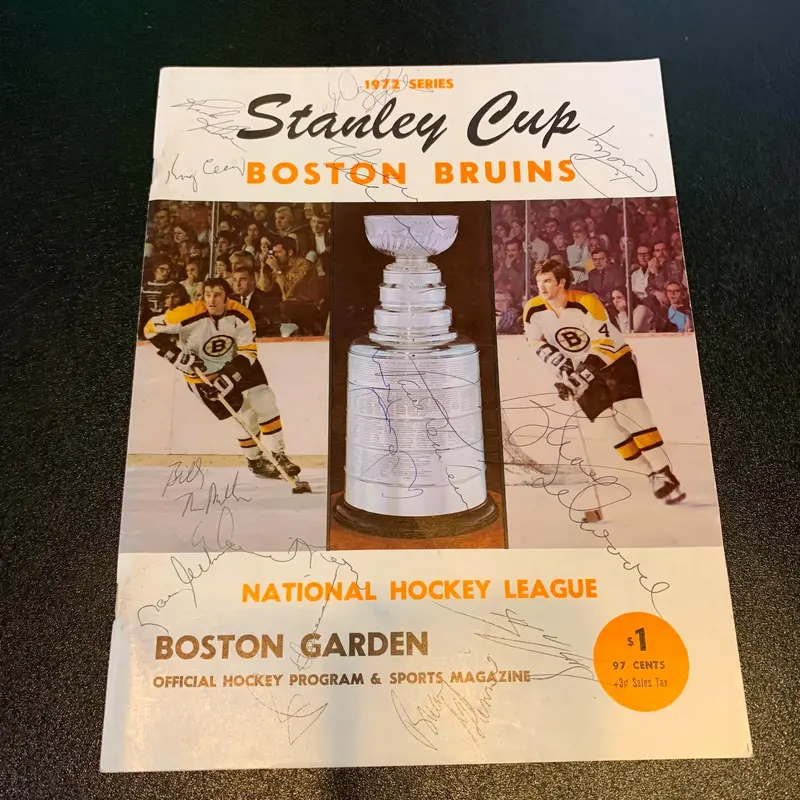 197172 Toronto Maple Leafs Team Signed NHL Program With SGC COA