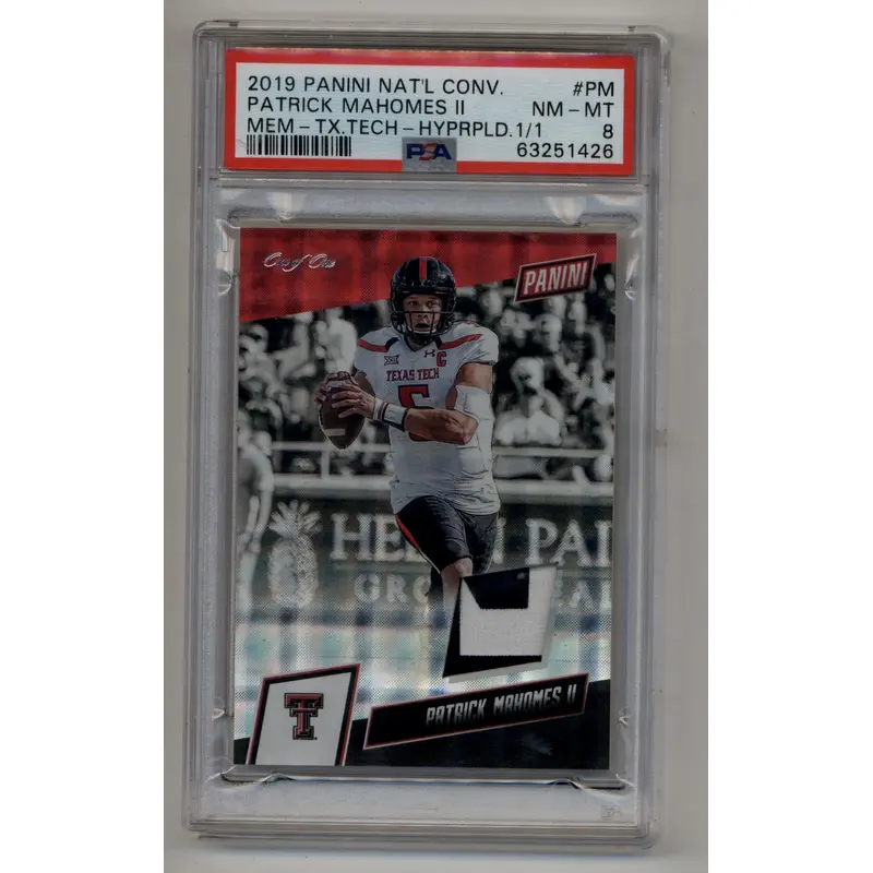 Patrick Mahomes 2019 National Convention Relic Hyperplaid 1/1 PSA 8 Near Mint-Mint