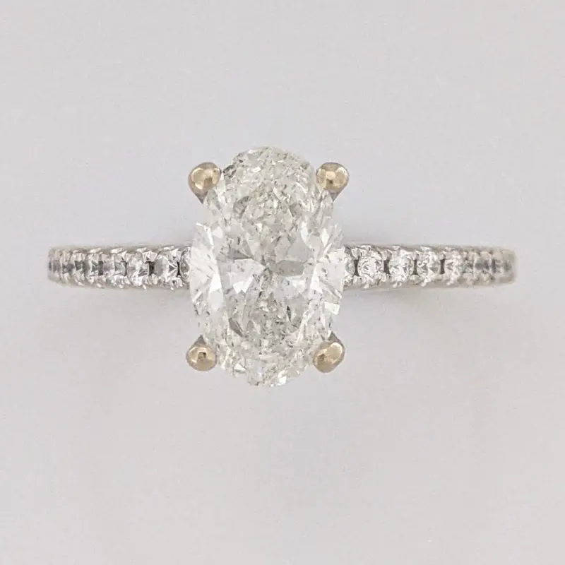 18K WHITE 1.90 CARAT TOTAL WEIGHT I1 I DIAMOND OVAL (1) ROUND (18) ESTATE RING 3.5 GRAMS