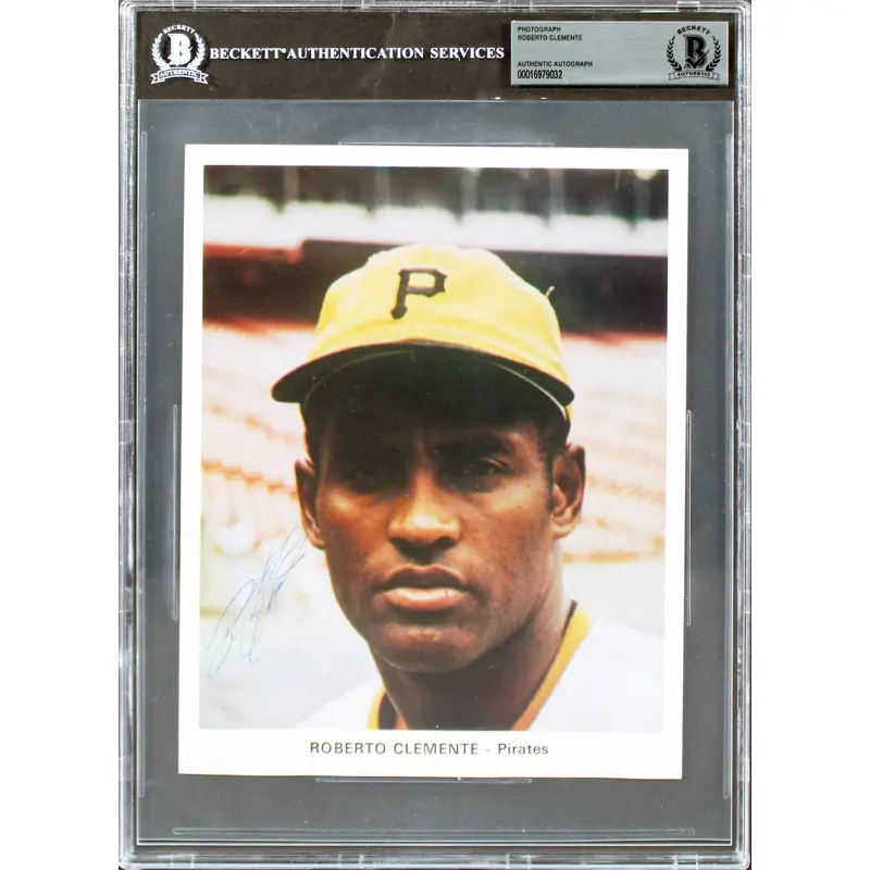 Pirates Roberto Clemente Signed 7x9 Team Issued Color Photo JSA & BAS Slabbed