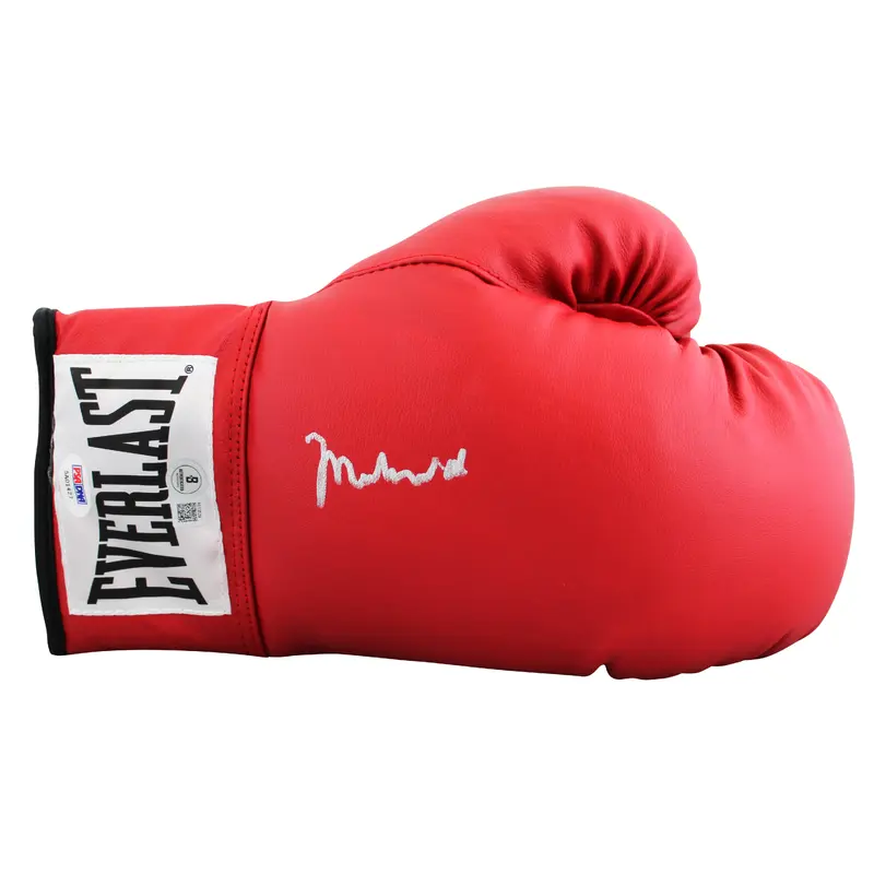 Muhammad Ali Authentic Signed Red Everlast Boxing Glove BAS LOA #AE13529