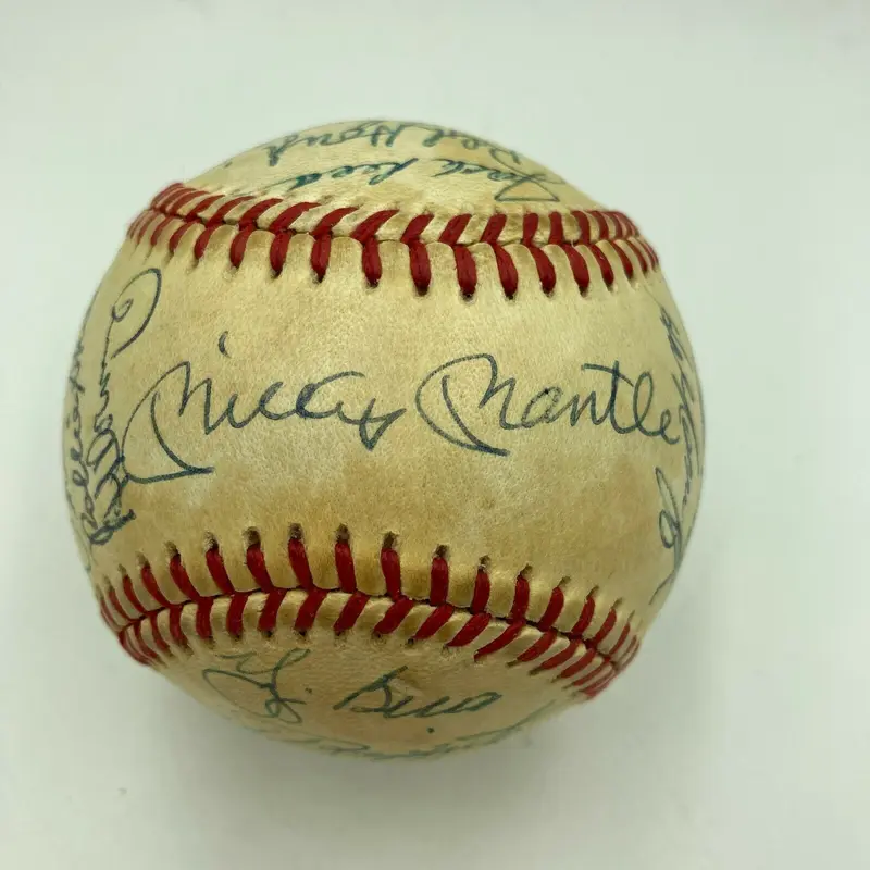 Mickey Mantle 1962 New York Yankees World Series Champs Team Signed Baseball JSA