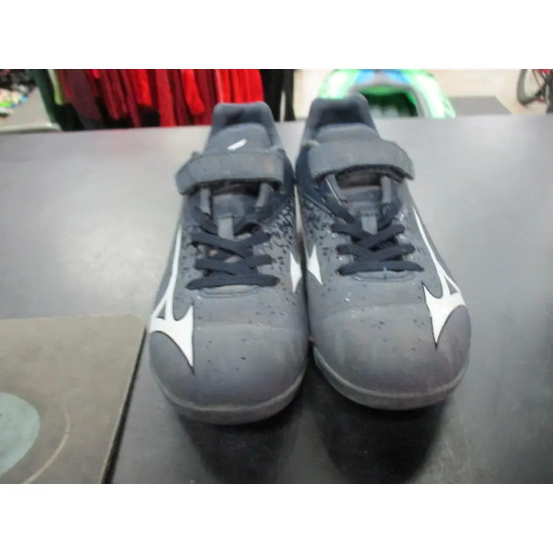 Used Mizunio Wave Size 2 Cleats