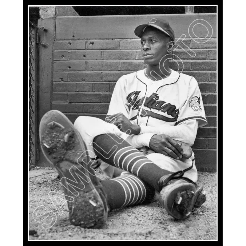 Satchel Paige 8X10 Photo - 1948 Cleveland Indians - 606