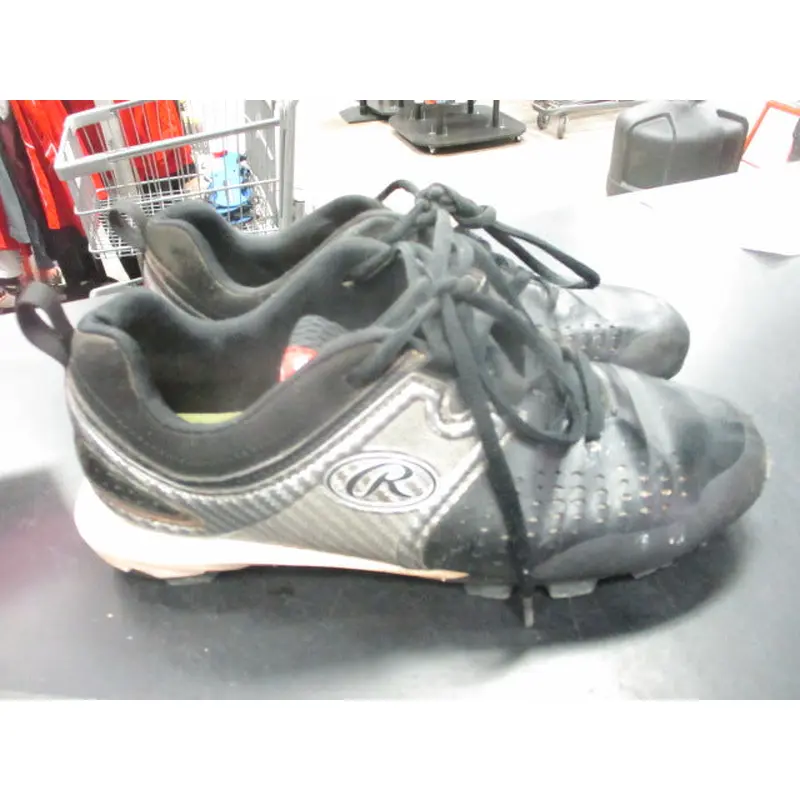 Used Rawlings Baseball Cleats Size 5.5