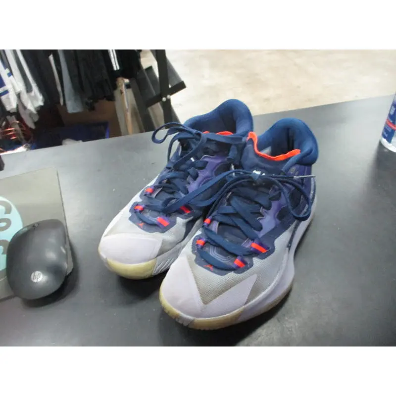 Used Jordan Basketball Shoes Size 4.5