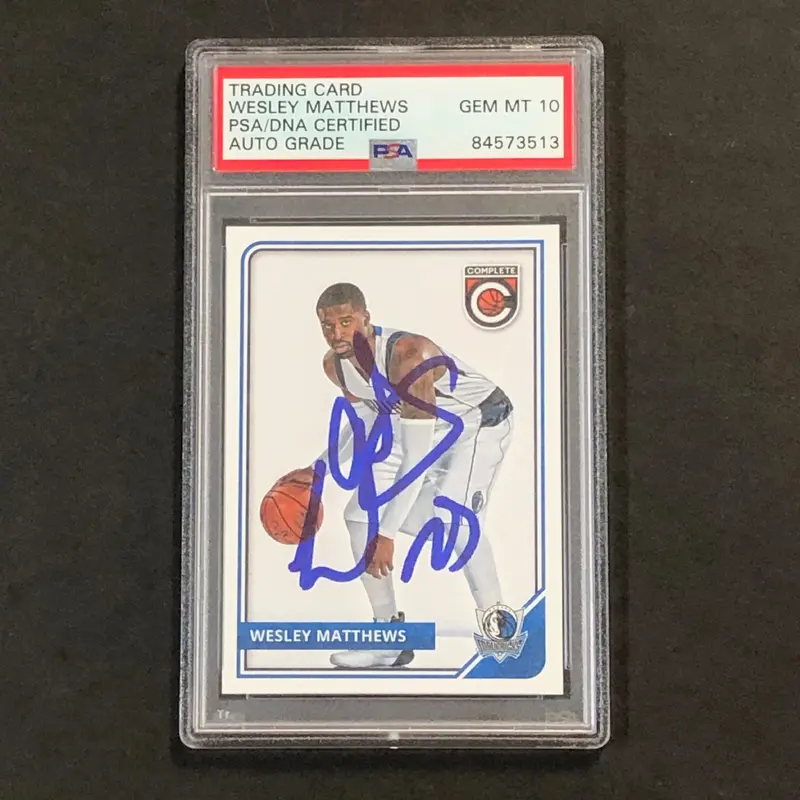 2015-16 Panini Complete #30 Wesley Matthews Signed Card AUTO 10 PSA Slabbed Mavericks