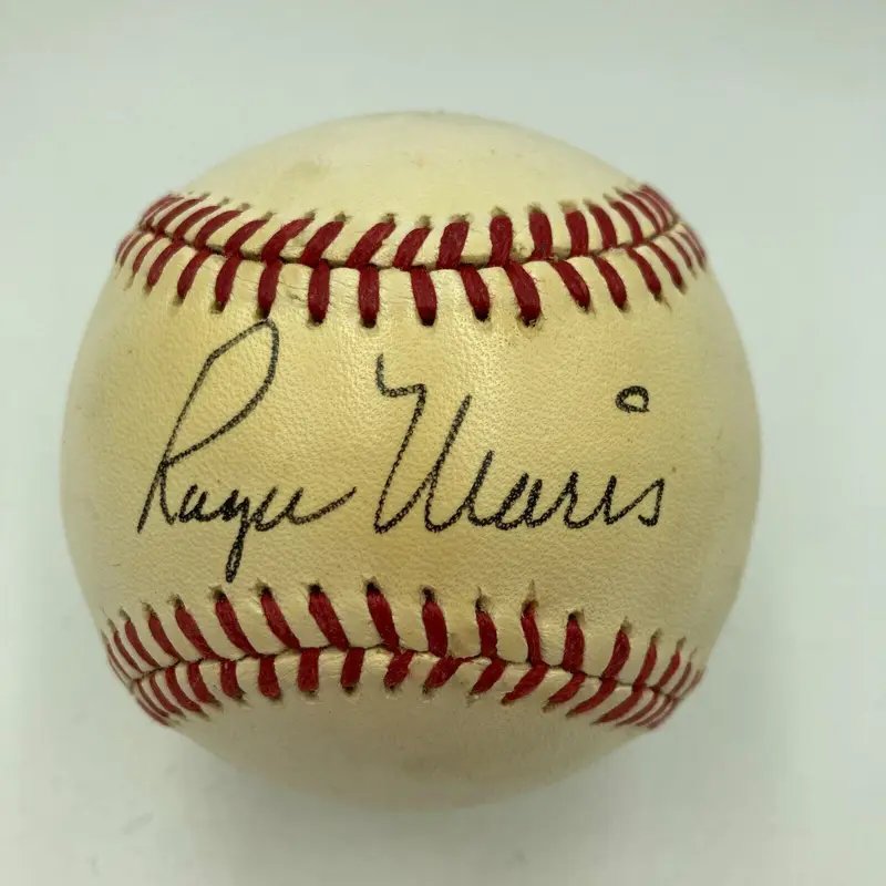 Roger Maris Single Signed Baseball PSA DNA Graded MINT 9