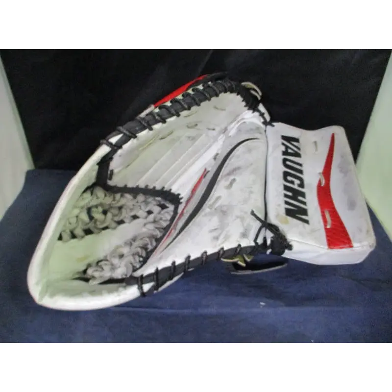 Used Vaughn LT68 Goalie Glove