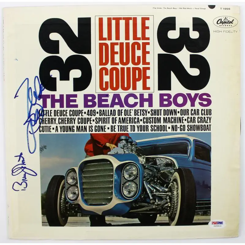 Mike Love & Bruce Johnston Beach Boys Signed Album Cover W/ Vinyl PSA #U25910