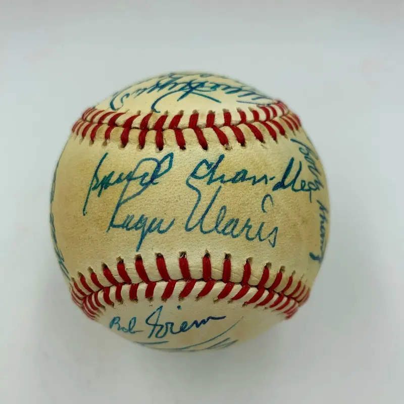 Beautiful Yankees Legends Multi Signed Baseball Roger Maris Sweet Spot PSA DNA