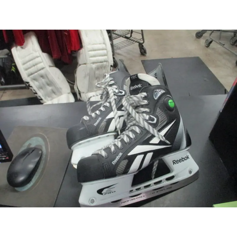 Used Reebok 11K Hockey Skates Size 7