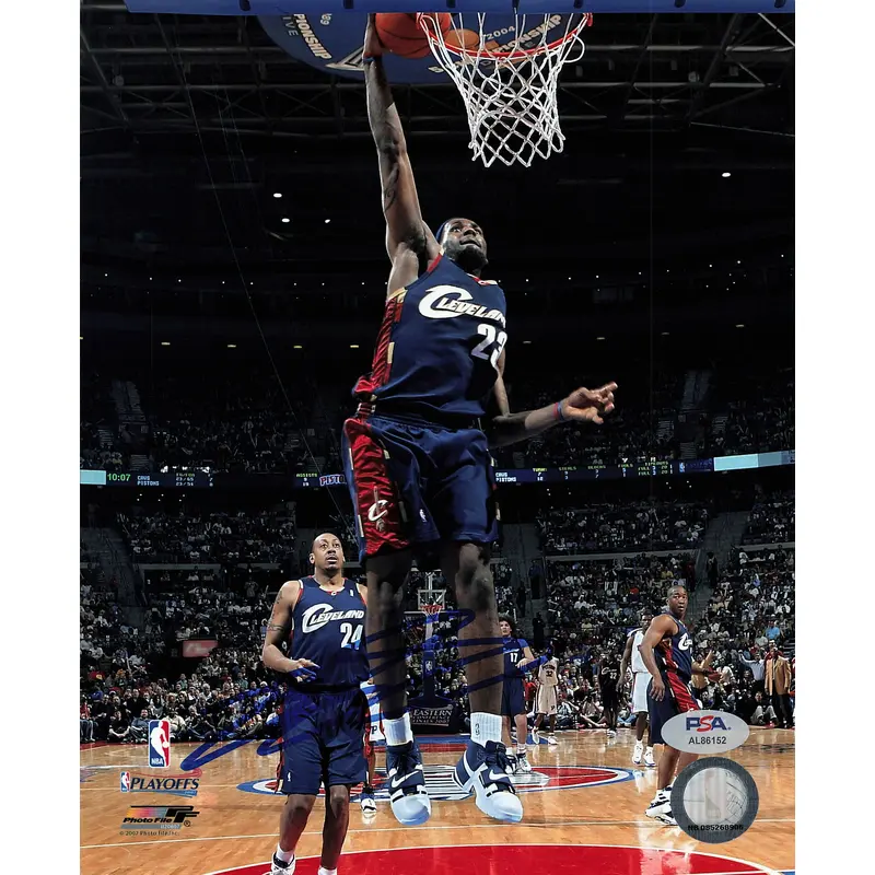 LeBron James Signed 8x10 PSA/DNA LOA Auto Cavaliers Autographed