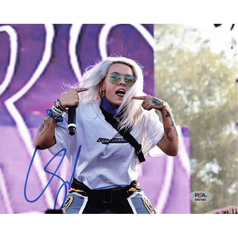 Lauren Sanderson signed 8x10 photo PSA/DNA Autographed Musician