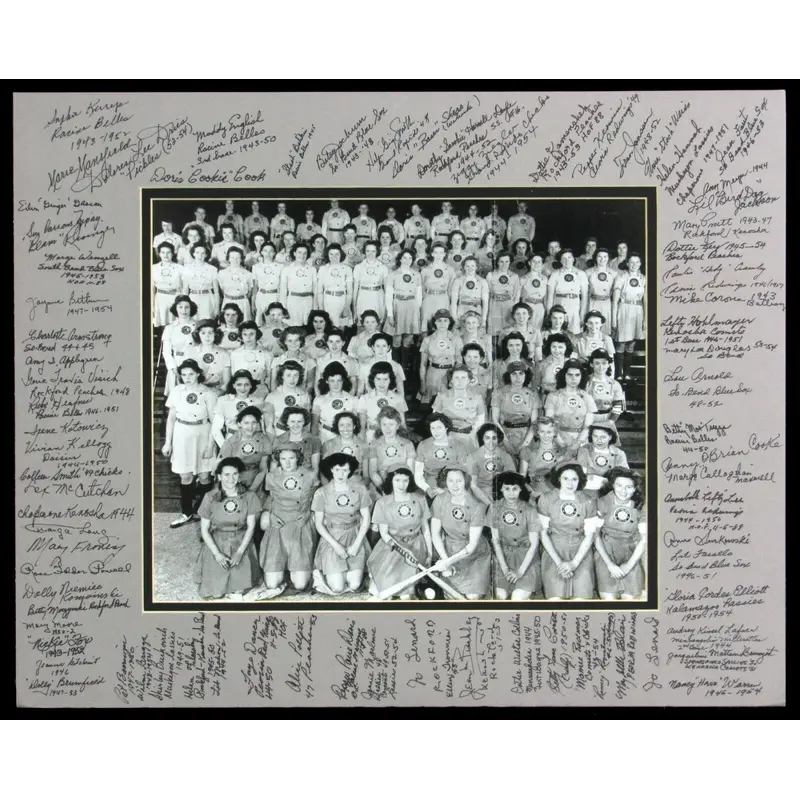 Outstanding AAGPBL A League of Their Own Team Signed 16x20 Photo 79 Sigs JSA COA