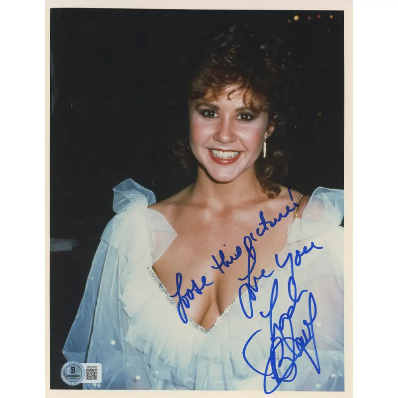 Linda Blair Roller Boogie "loose this picture!" Signed 8x10 Photo BAS #BN29162