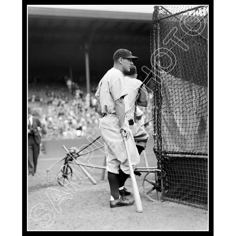 Lou Gehrig 8X10 Photo - 1937 New York Yankees - 340