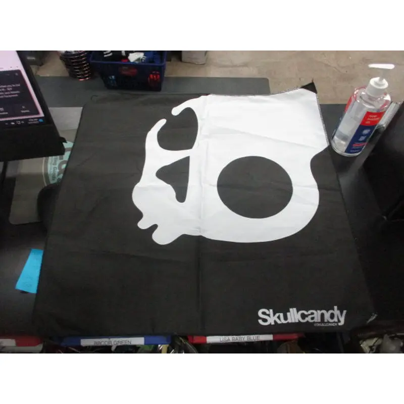 Skull Candy Bandana 22' x 22" (never used)