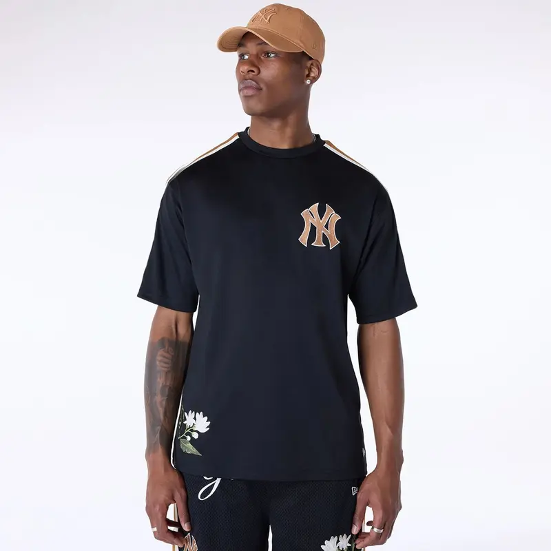 New York Yankees MLB Floral Black Oversized T-Shirt