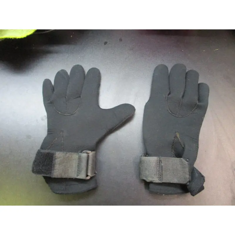 Used Black Neoprene Scuba Dive Gloves Size XS