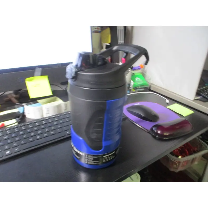 New Under Armour Insulated 32oz PlayMaker Jug Royal Blue