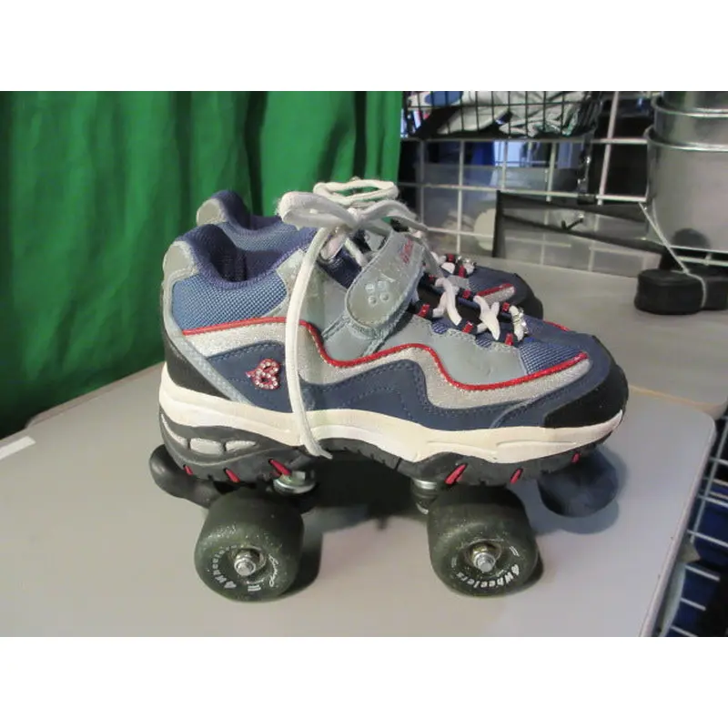 Used Britney Spears Skechers 4 Wheelers Roller Skates Size 4