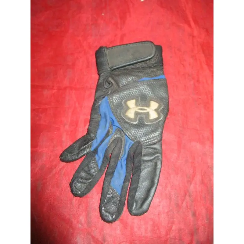 Used Under Armour Batting Glove Youth Size
