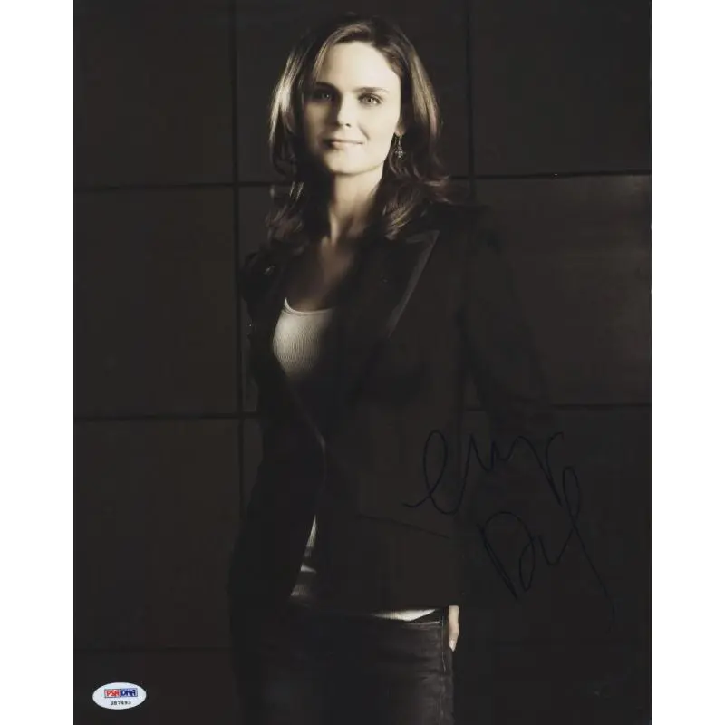 Emily Deschanel Bones Signed Authentic 11X14 Photo Autographed PSA/DNA #S87493
