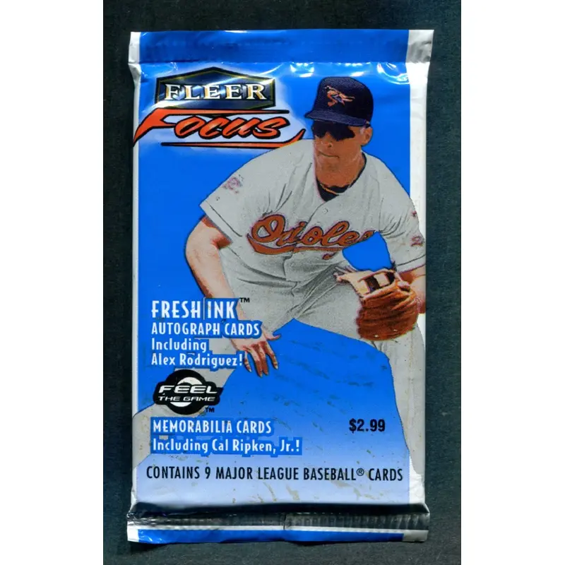 2000 Fleer Focus Baseball Unopened Pack (Retail)