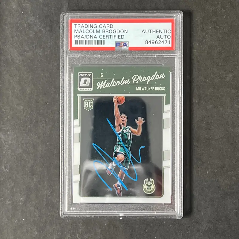 2016-17 Panini Donruss #179 Malcolm Brogdon Signed Card AUTO PSA/DNA Slabbed RC Bucks